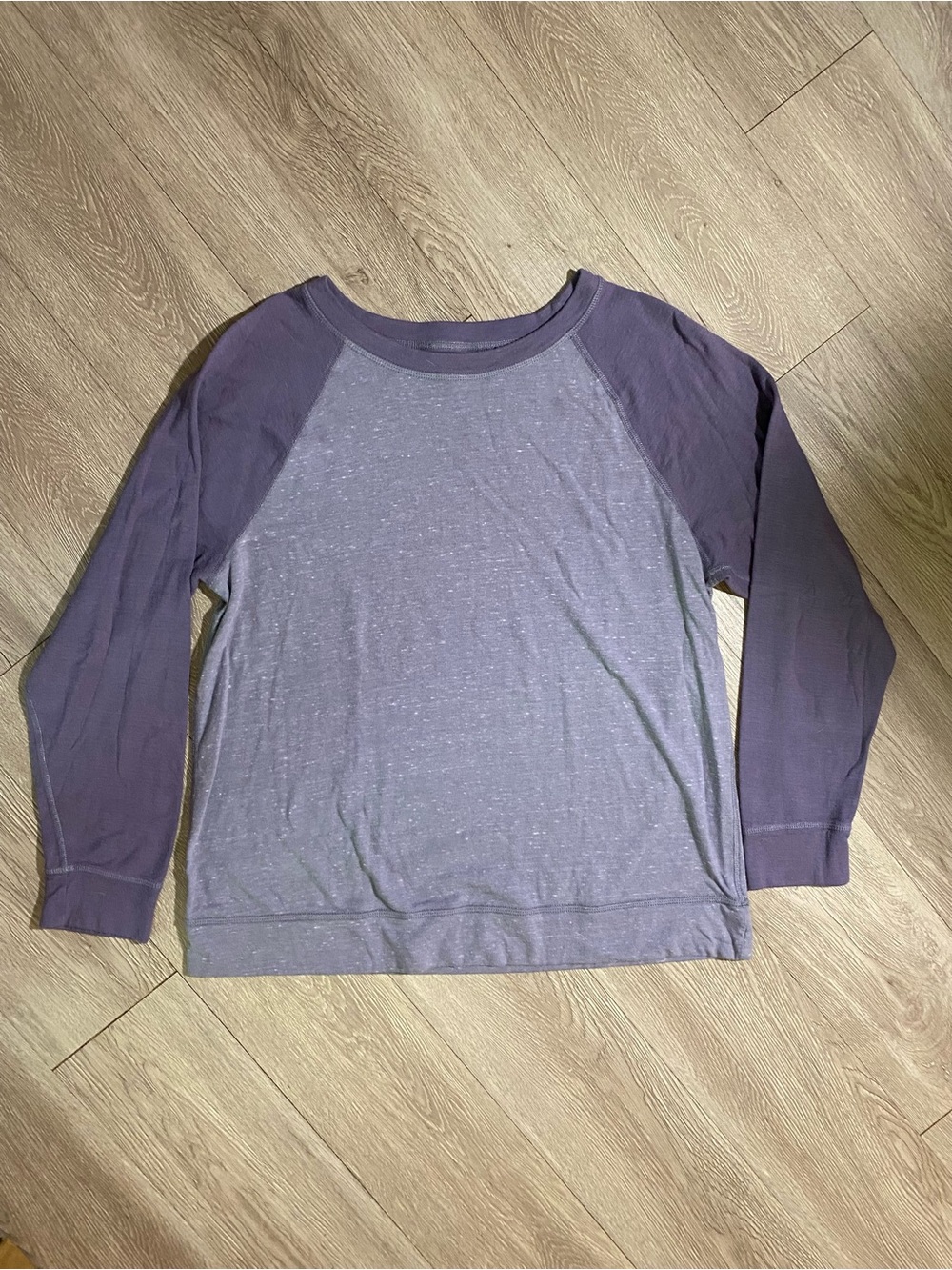 💜 Purple Baseball Top Size L(?)